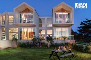 StayVistas Forest Pearl - 7BHK Forest-View Villa with Infinity Pool