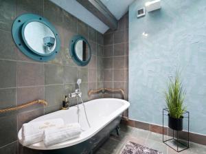 Golden Villas Urban Spa House - Warsaw