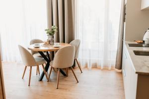 Apartamenty Deluxe A06 I A07 z oddzielną sypialnią - Mountain & River Residence - IZBY PODHALAŃSKIE