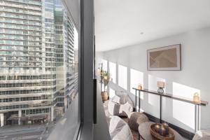 Stylish Central London Flat Steps from the Tube Station