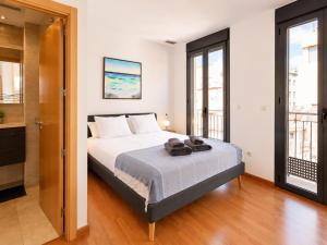 Penthouse in old city center by NRAS