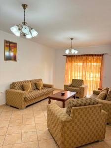 Traditional Central Apartment