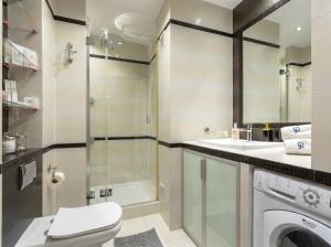 Golden Apartments Warsaw - Best Location in City Center - Grzybowska 5