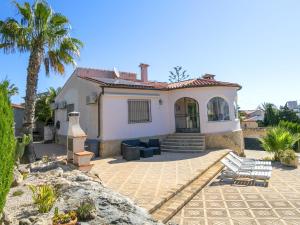 Holiday Home Jara by Interhome