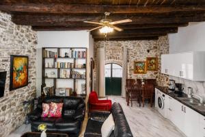Art House Near to Saint George Beach by Konnect
