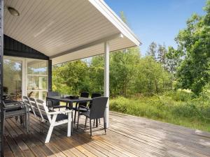 Holiday Home Ivar - from the sea by Interhome