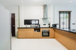 NEW Bamboo Villa 3 Bed 5 Minutes To Nai Harn Beach