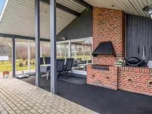 Holiday Home Tosti - 180m to the fjord by Interhome