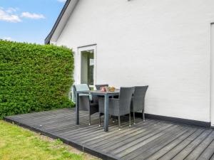 Holiday Home Elene - from the sea by Interhome