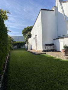 Chalet en Roche con piscina, aire acondicionado y wifi