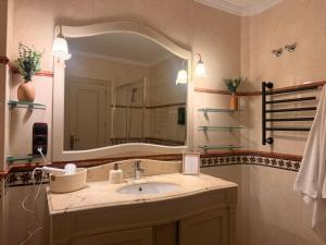 Charming Ensuite Room Near Alicante City Center