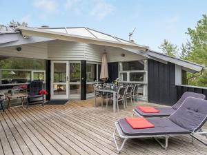 Holiday Home Selver - 250m from the sea by Interhome