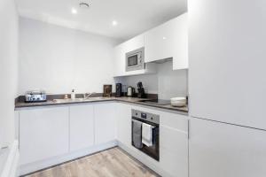 Stylish Contemporary 1BR Apartment in Birmingham
