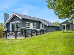 Holiday Home Bo - 250m from the sea by Interhome
