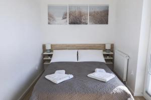 Apartamenty Bryza - Rodzinny apartament z Parkingiem na Szkolnej - Balkon - Infinity
