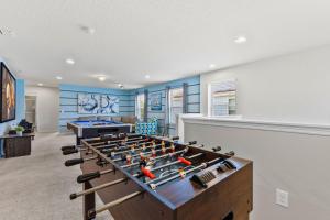 8945 Zurich Lane