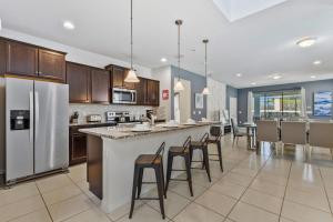 8945 Zurich Lane