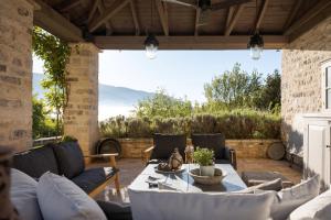 Apeiros Chora Hotel