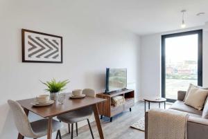 Spacious & Bright 1 Bed Flat in Central Birmingham