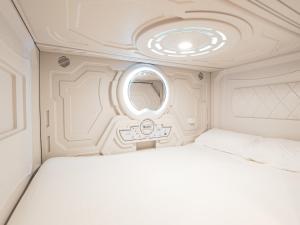 Just Hostel Capsules Alicante - FREE Towels & Luggage Storage - Near Railway