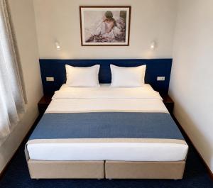 Cruise Hotel