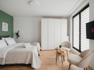 Urban Chic - Great Location-Cozy Studio with Balcony - Towarowa