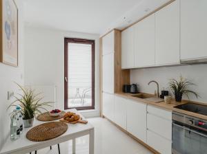 Urban Chic - Great Location-Cozy Studio with Balcony - Towarowa