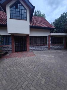 Lovely two bedroom ensuite in Karen