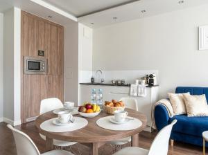 Golden Apartments - Browary Warszawskie Elegant & Cozy in Central Warsaw Wronia