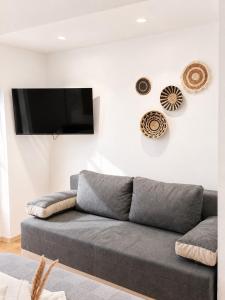 Nefonas Guest House