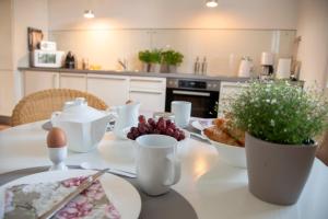 Altbau - Ferienwohnung mit sonniger Loggia im Schlossgebiet Plön