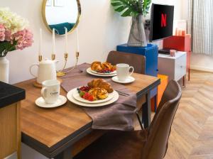 Golden Apartments in Warsaw - Cozy and Stylish Studio - Ząbkowska B