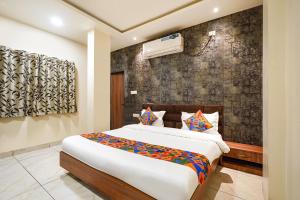 FabHotel Zamzam Residency