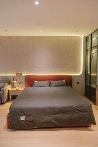 Modern Balcony Studio Near Sun World - The Holiday Ha Long