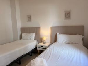 Stunning Apartment With Sea Views - EaW Homes