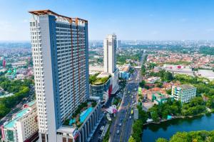 CGK Airport Summer Grand Studio Family Ensuite Executive Triple