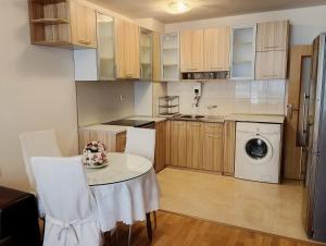 Ап Места на 800 м от плажа и центъра