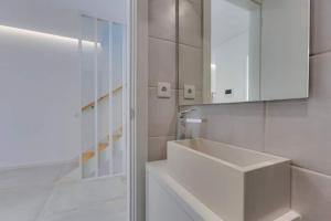 Morada do Sol with Private Pool & Garden