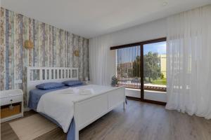 Morada do Sol with Private Pool & Garden