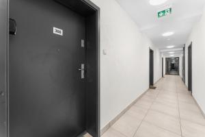 Wieliczka Park Chic Apartment by BookingHost