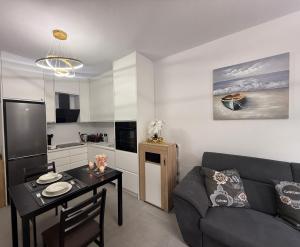 GOLDEN SUNSET BEACH apartments GOLEM