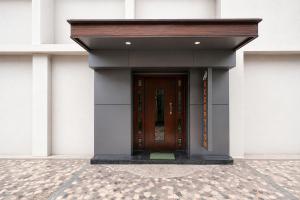 FabHotel Prasad International