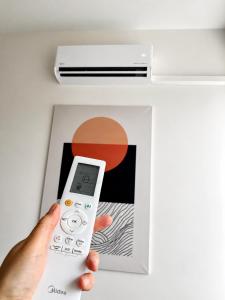 Bright City Loft w-AC & Free Netflix I cohost