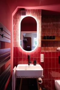 Ferienwohnung Modern Red im Prenzlauer Berg