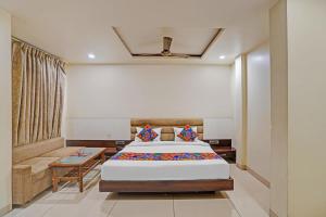 FabHotel Prime The Kartar Tower