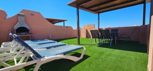 Apartamentos Paraíso Vera Playa, Ed Palmerston, Atico A con piscina privada y vistas al mar, 50m de la playa, WIFI