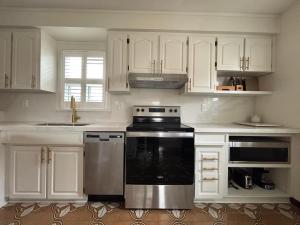 BRAND NEW Stylish 3BDR Home near Yorkdale Area and Rogers Stadium