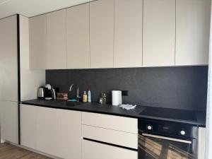 Luxury brand new apt "MD 6" with sea view