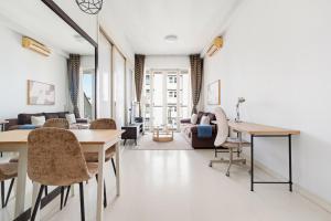 Marc Residence by Blueground KUL-20