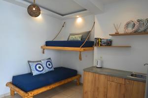 1-Bed Apt at hotel Near Perivolos black beach